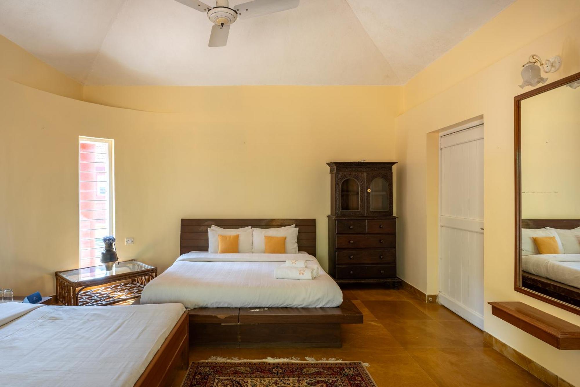 Saffronstays Garnet House Mahābaleshwar Exteriör bild