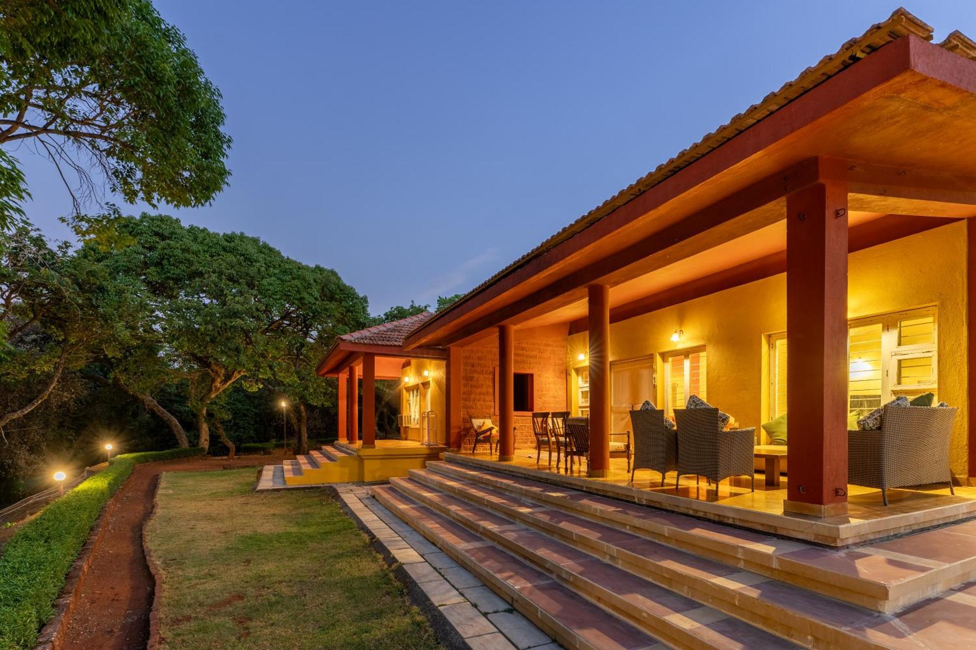 Saffronstays Garnet House Mahābaleshwar Exteriör bild