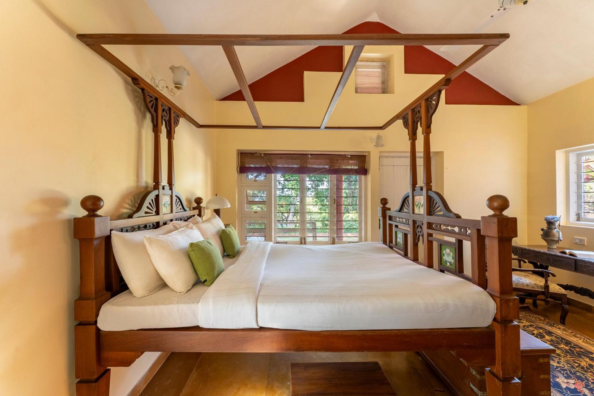 Saffronstays Garnet House Mahābaleshwar Exteriör bild