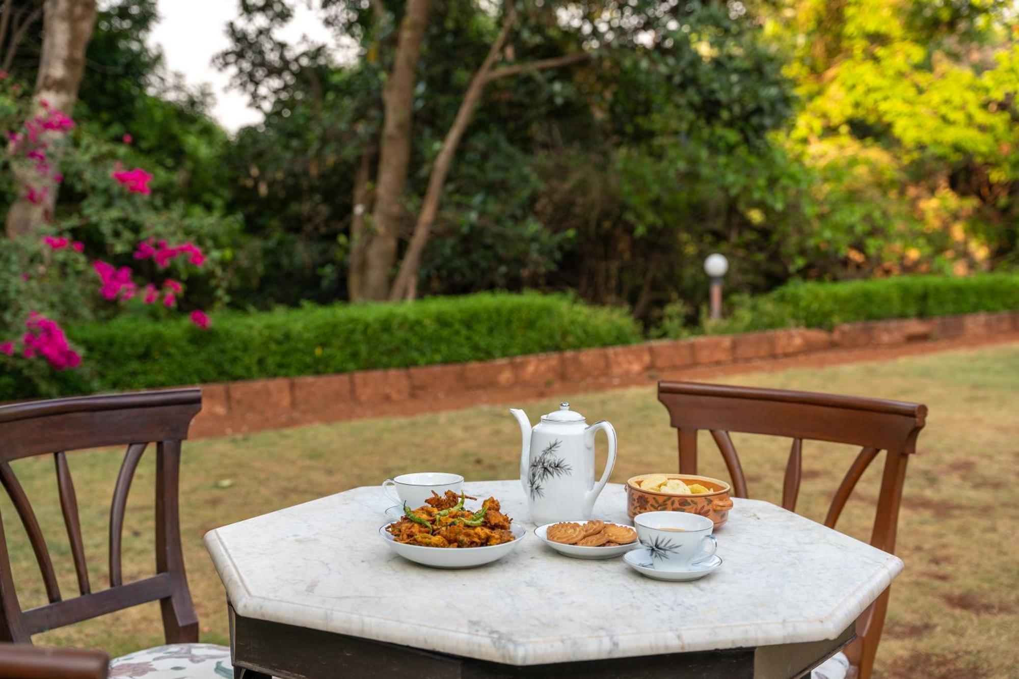 Saffronstays Garnet House Mahābaleshwar Exteriör bild