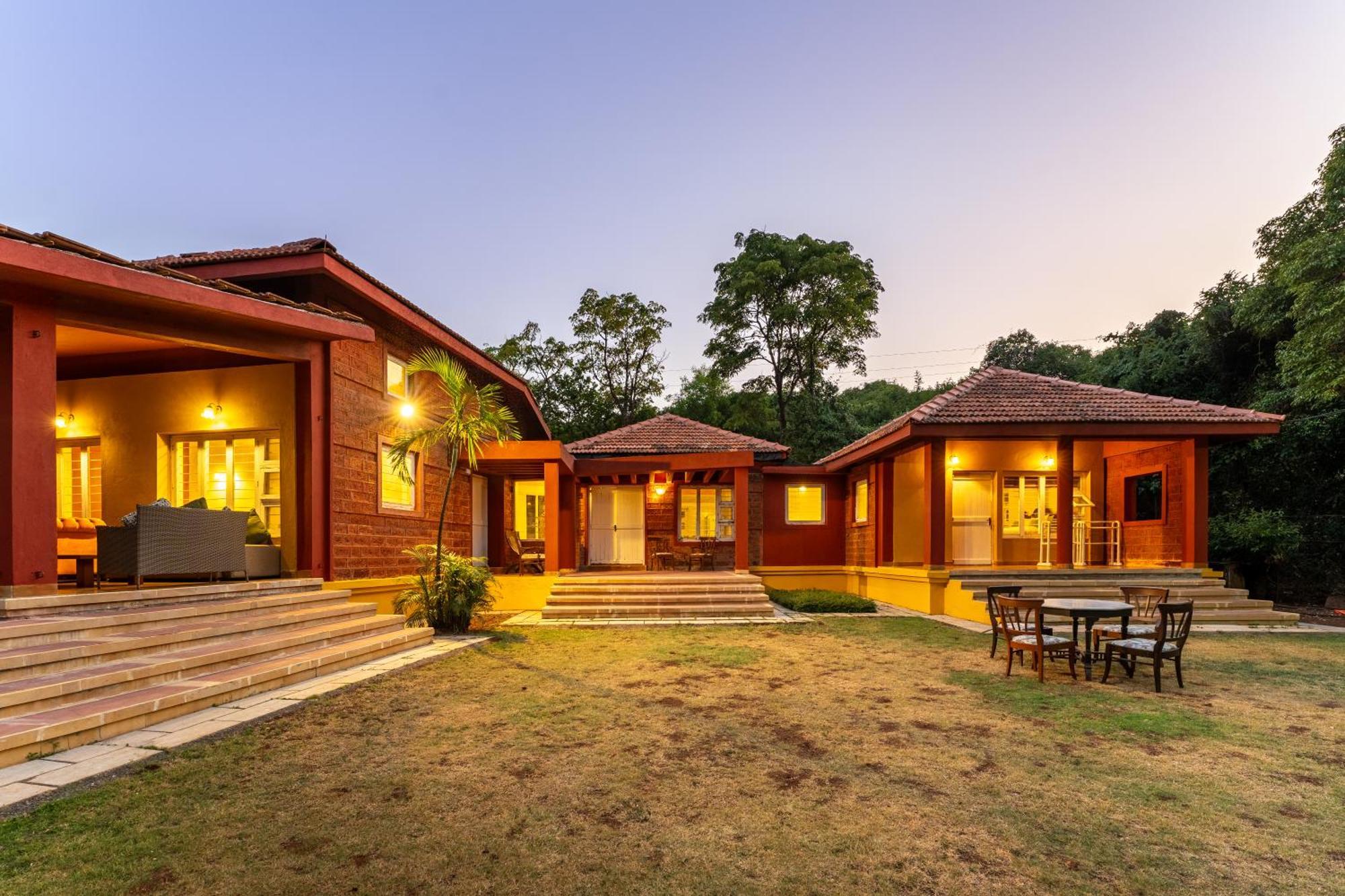 Saffronstays Garnet House Mahābaleshwar Exteriör bild